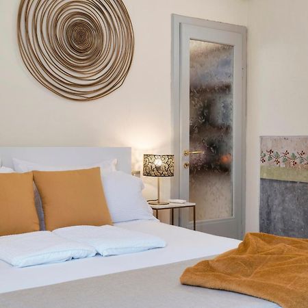Iseo Portelle Holiday With Private Parking And Bike Storage Buitenkant foto