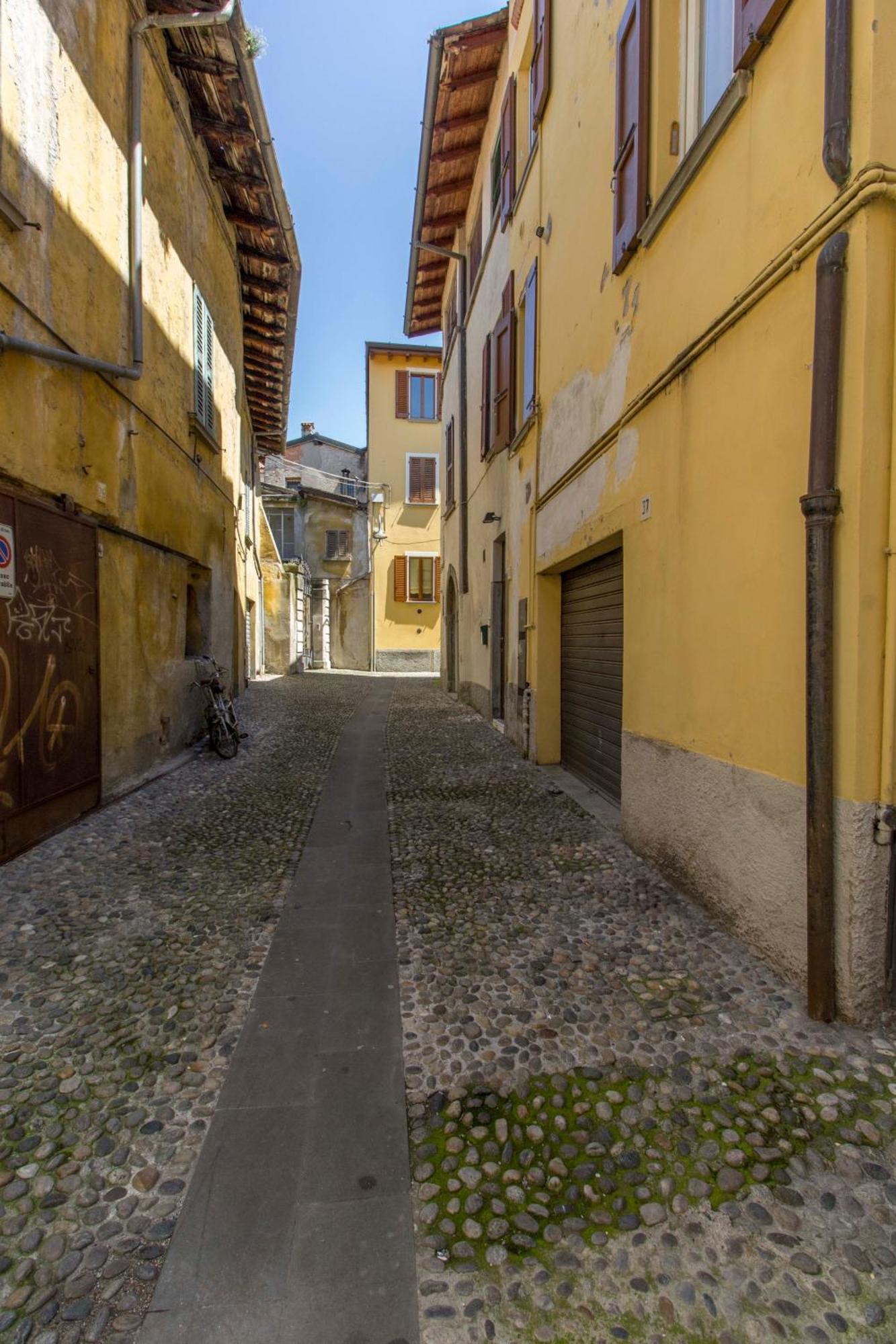 Iseo Portelle Holiday With Private Parking And Bike Storage Buitenkant foto