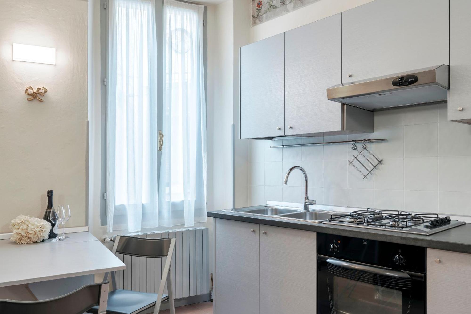 Iseo Portelle Holiday With Private Parking And Bike Storage Buitenkant foto